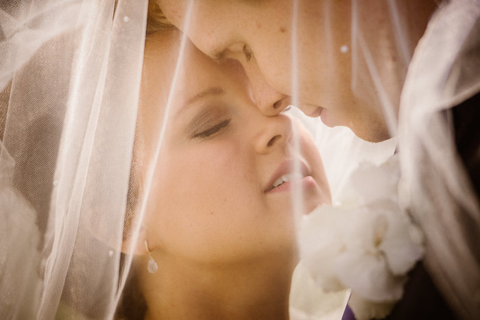 Bröllopsfotografering med känska i Småland