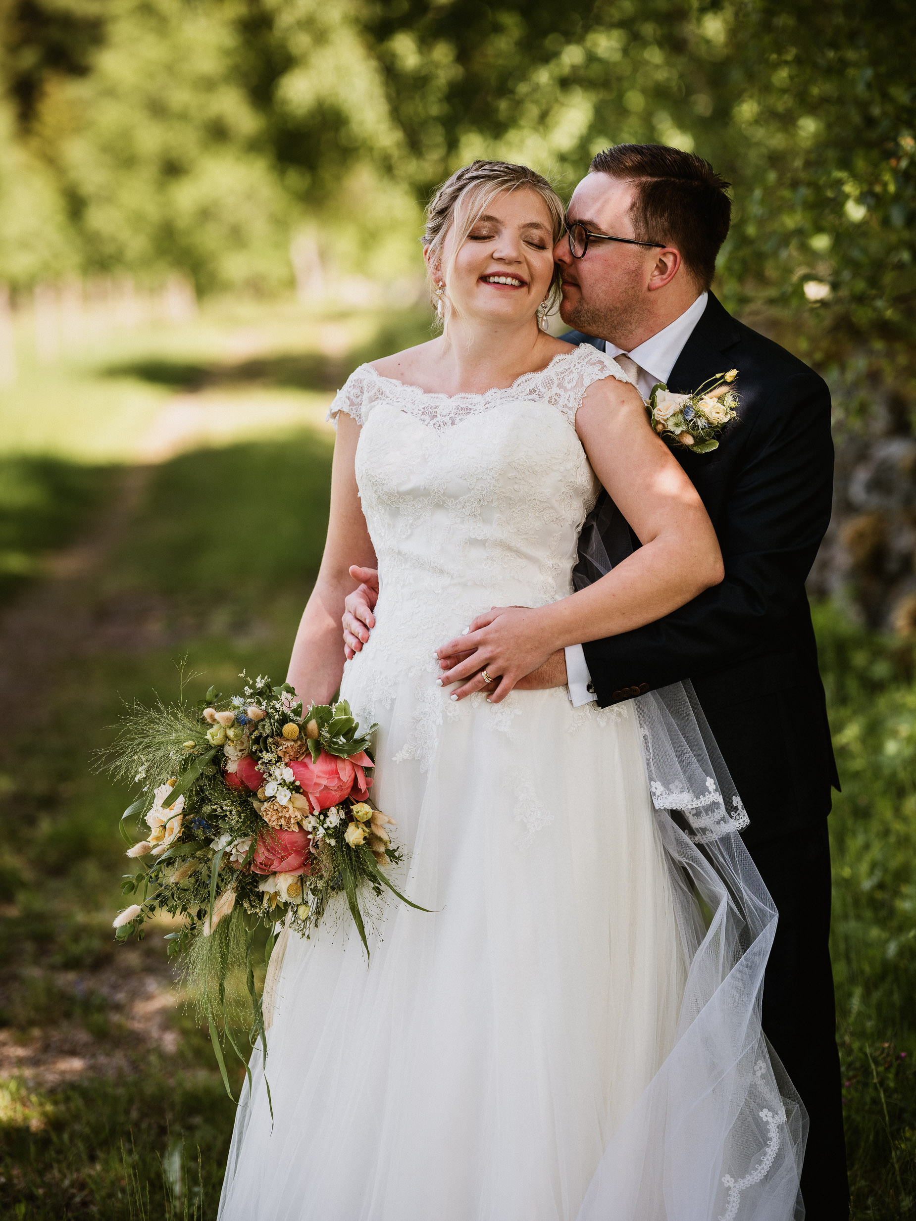 Bröllopsfotografering i Bottnaryd - Alma och Petrus